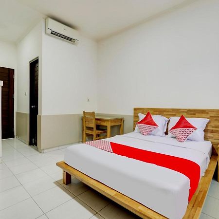 Oyo Flagship 90754 Alamanda Guesthouse Ντενπασάρ Εξωτερικό φωτογραφία